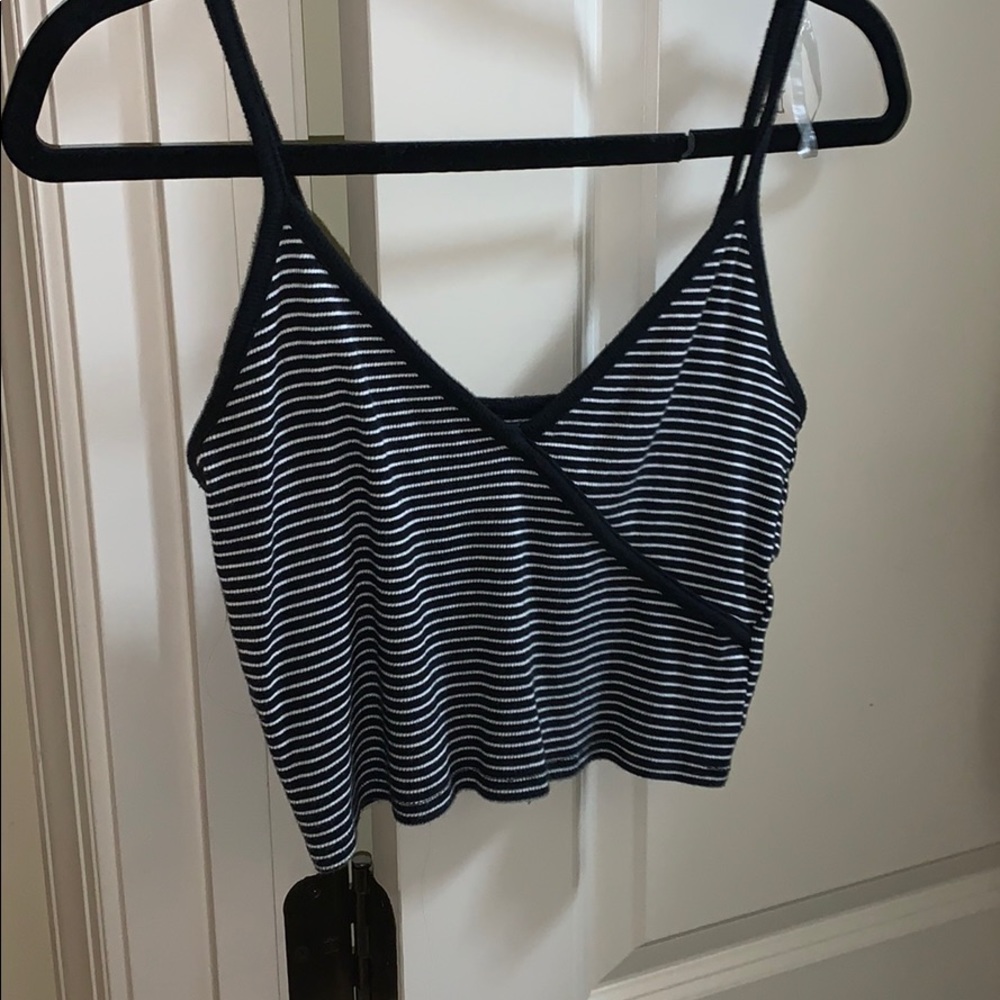 black and white crop top
